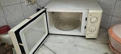 Microwave Oven