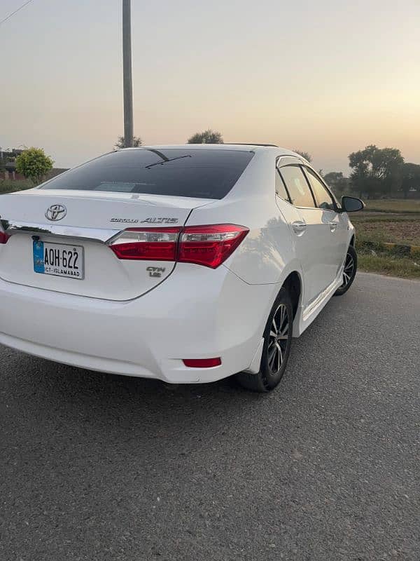 Toyota Altis Grande 2017 10