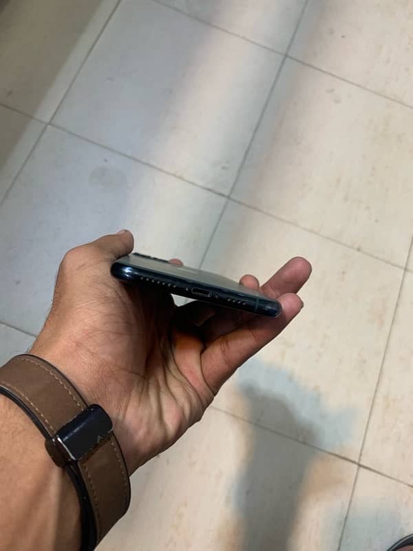 iphone 11 pro max pta dual 5