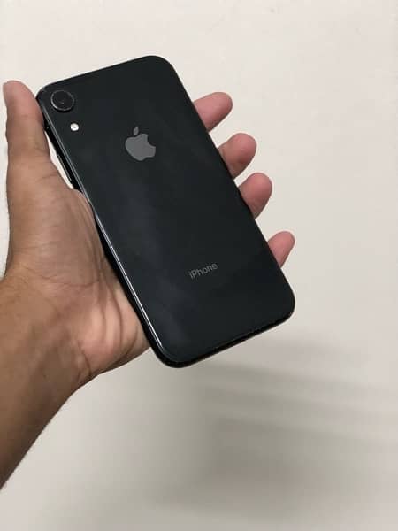 I phone XR water pack 1