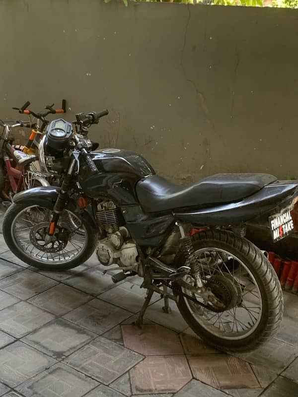 Ravi piaggio 4