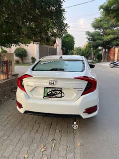 Honda Civic Oriel 2018 0