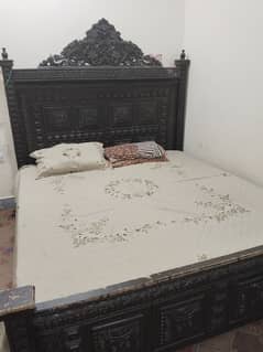 KING SIZE BED