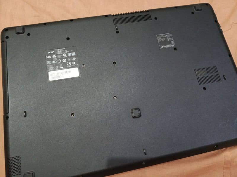 Sale for Acer laptop ES1-711 Series 4