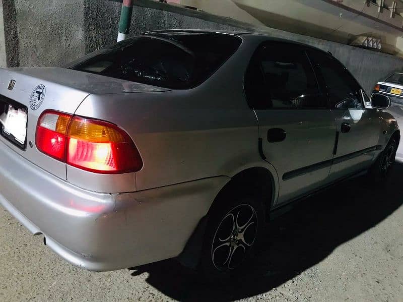 Honda Civic EXi 2001 2