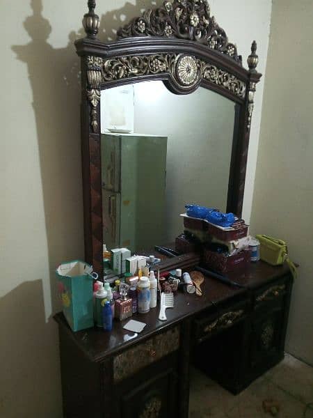 Dressing table 5 x 8.5 feet size 1