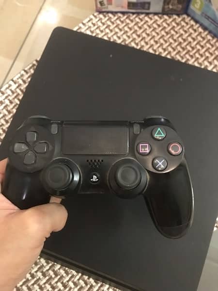 PS4 SLIM 1 TB WITH 2 expensive Games for sale 1