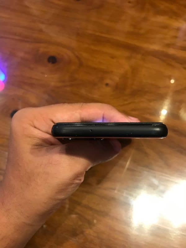 Google pixel 4 6 64gb 26000pixed rate orgent sale 3