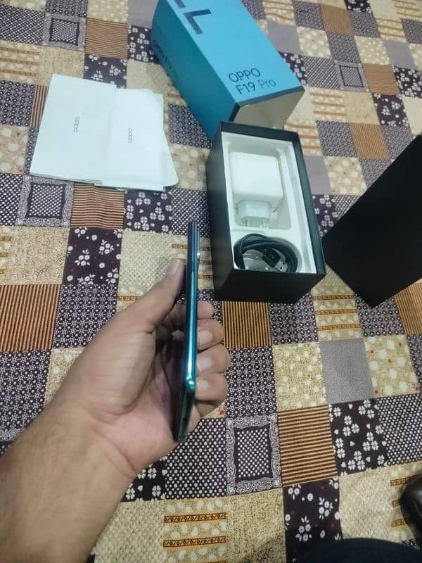 Oppo F19 pro 8gb +8gb doul sim + memory card slot 2