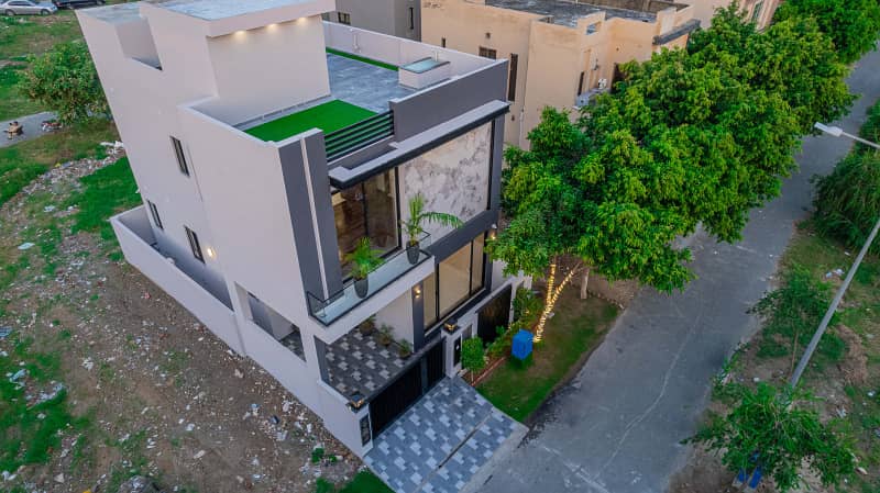 5 Marla brand new luxury home for rent in DHA 9 town 3