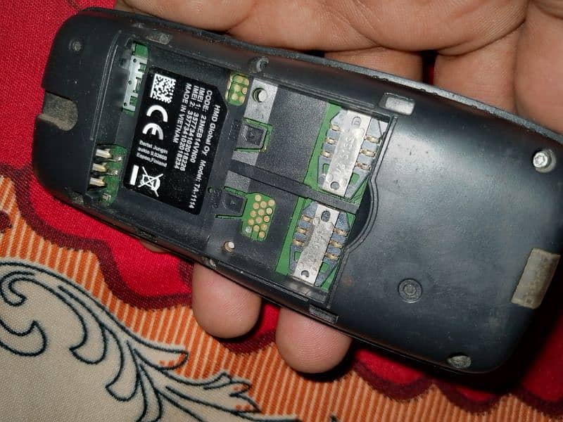 Nokia 106 in gd condition 2