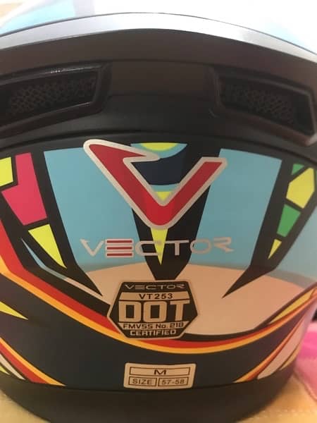 Vector helmet Medium size DOT certified 4