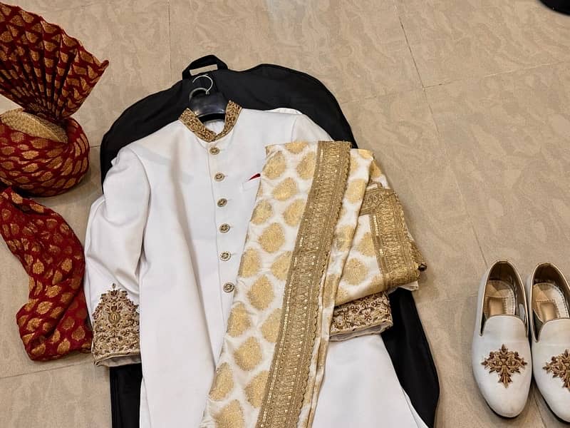 High quality Sherwani with all accessories 2