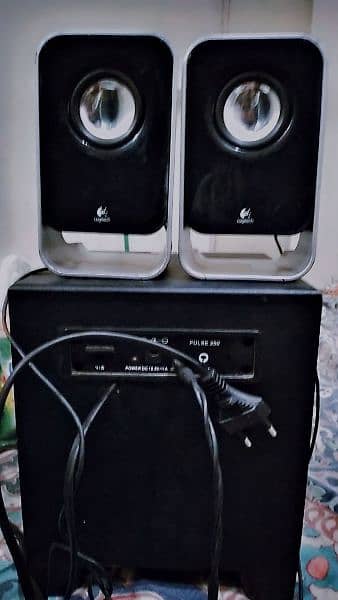 speakers 3