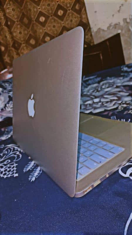 Macbook air core i5 1