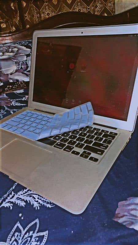 Macbook air core i5 5