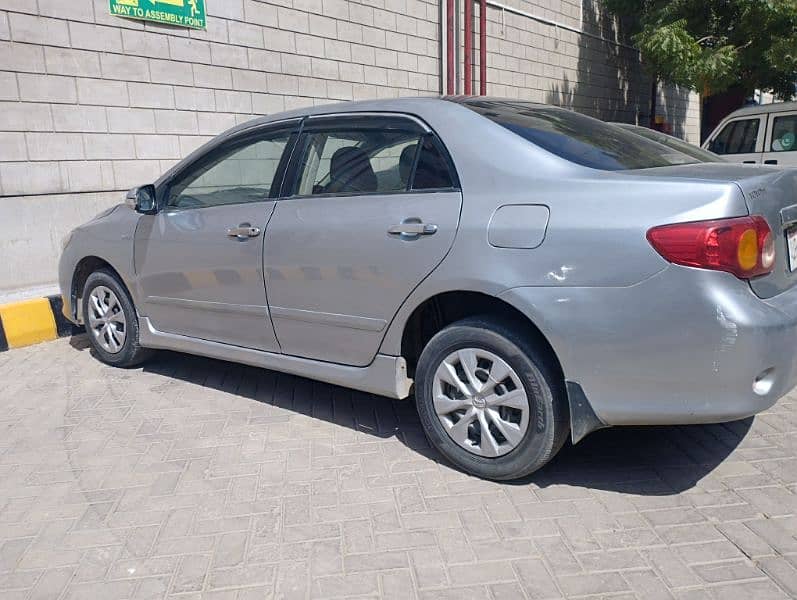 Toyota Corolla GLI 2010 10