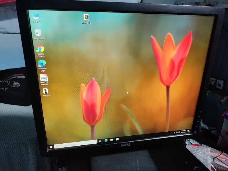 DELL FRESH BRANDED 19 INCH SCREEN CHECKING WARRANTY. 03122810637 4