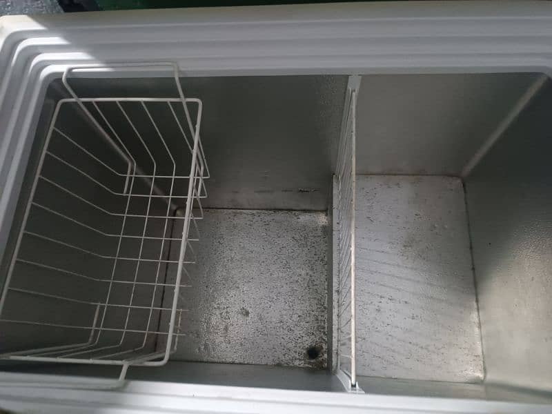 Refrigerator For sale 1