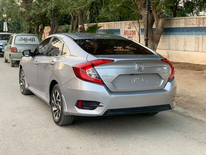 Honda Civic Oriel 2018 3