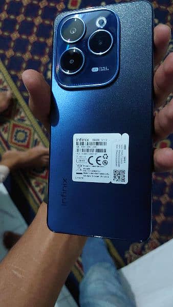 infinix hot 40 8+8/256 2