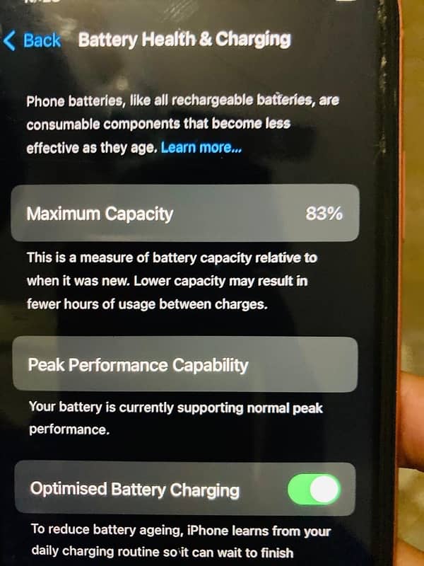 iPhone XR , Non Active, BH 83% , 64 GB 4