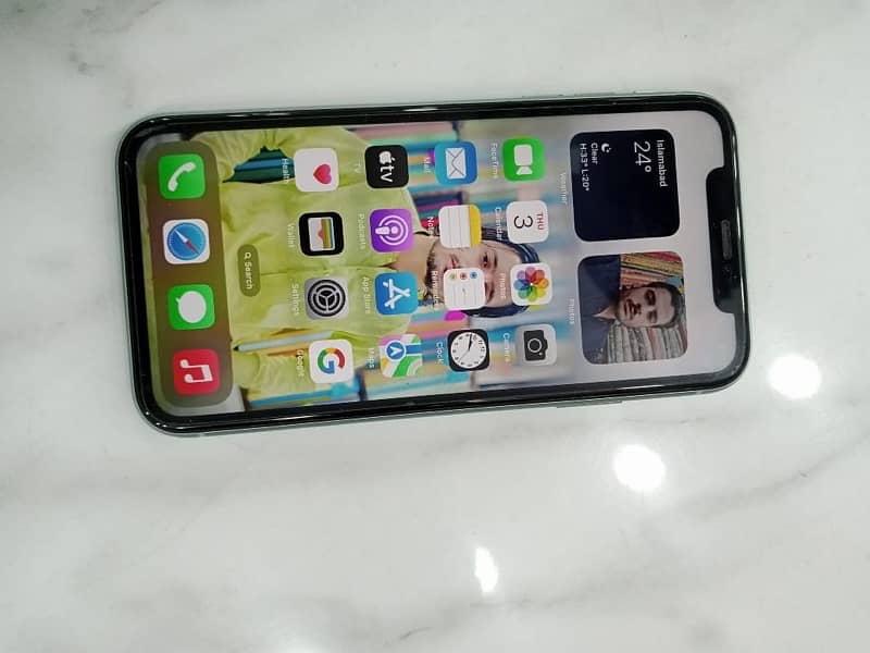 iPhone 11 with 10 by 10 condition & water pack set 64 gb 4