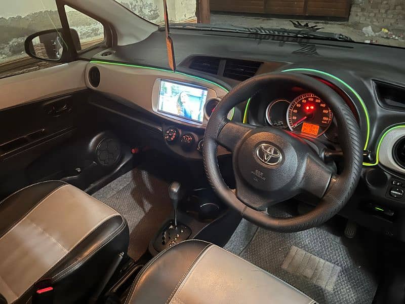 Toyota Vitz 2014 9