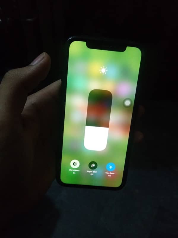 iphone xr 1