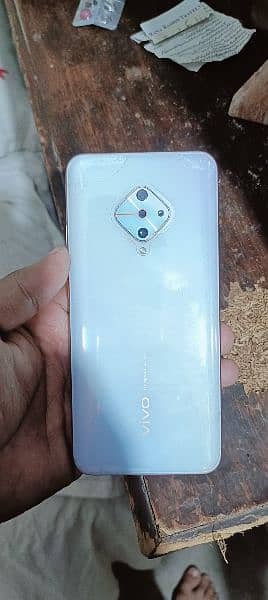 vivo s1 pro 8.128 box charger sab ha candition 10by8 4