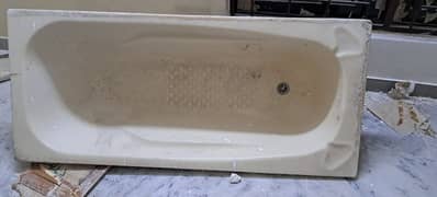 Bath tub for sale