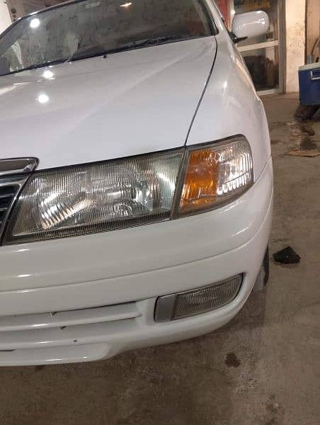 Nissan Sunny 2002 4