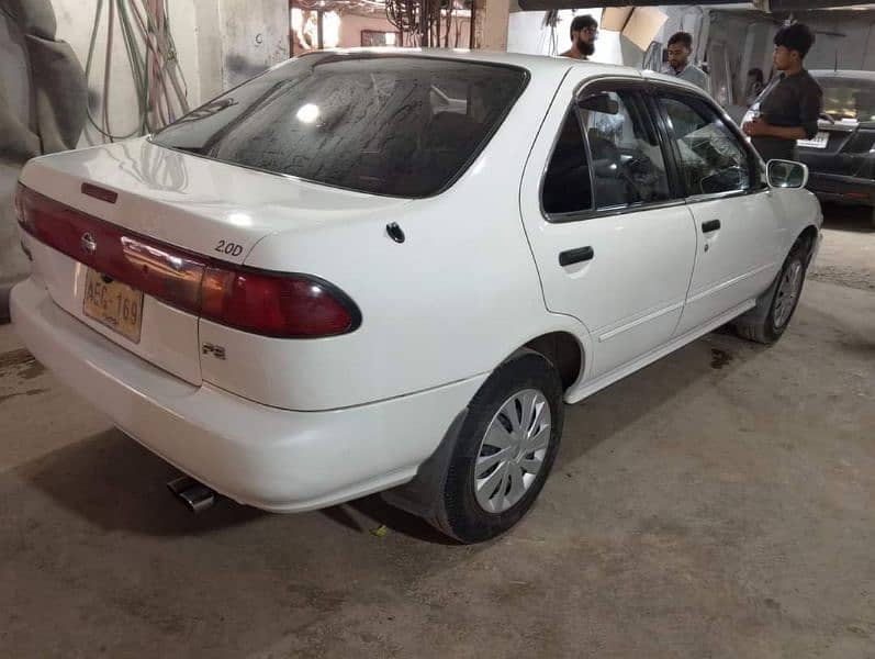 Nissan Sunny 2002 7