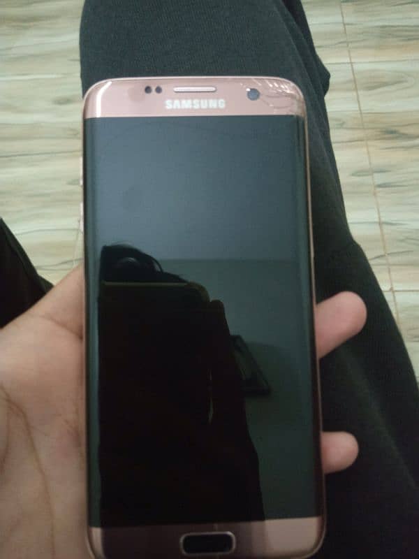 Samsung galaxy S7 edge | 32 gb and 4 gb 6