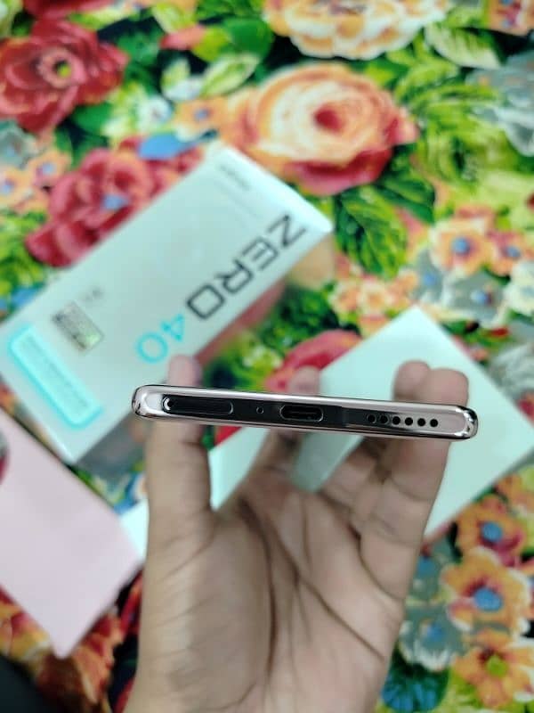 Infinix Zero 40 9