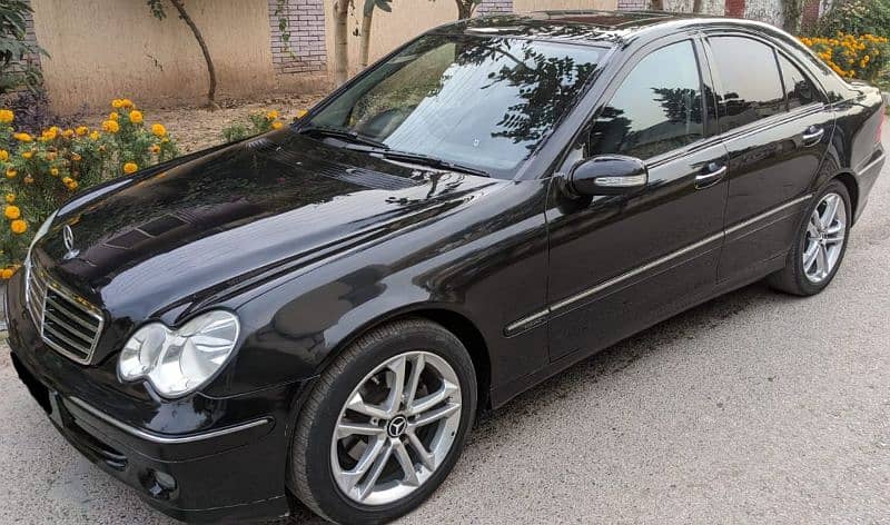 Mercedes C Class 2005 1