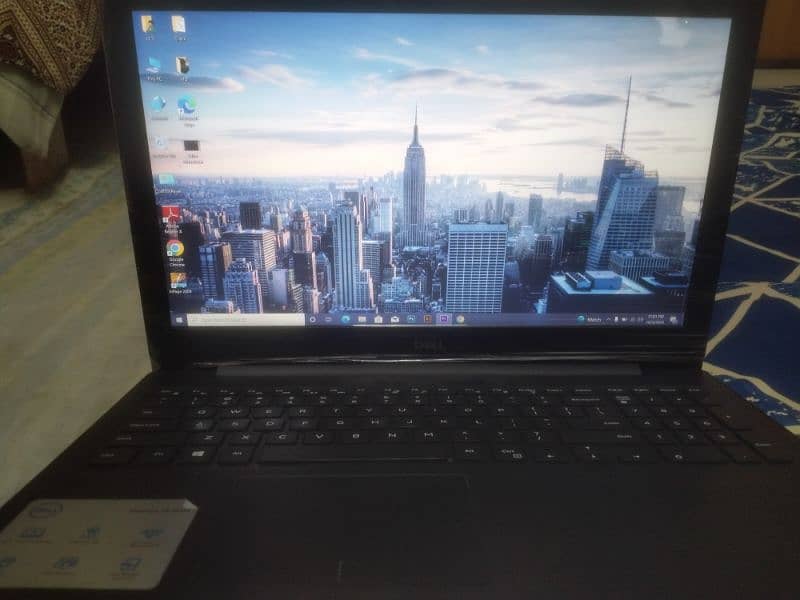 Dell Inspiron 15 3000 3