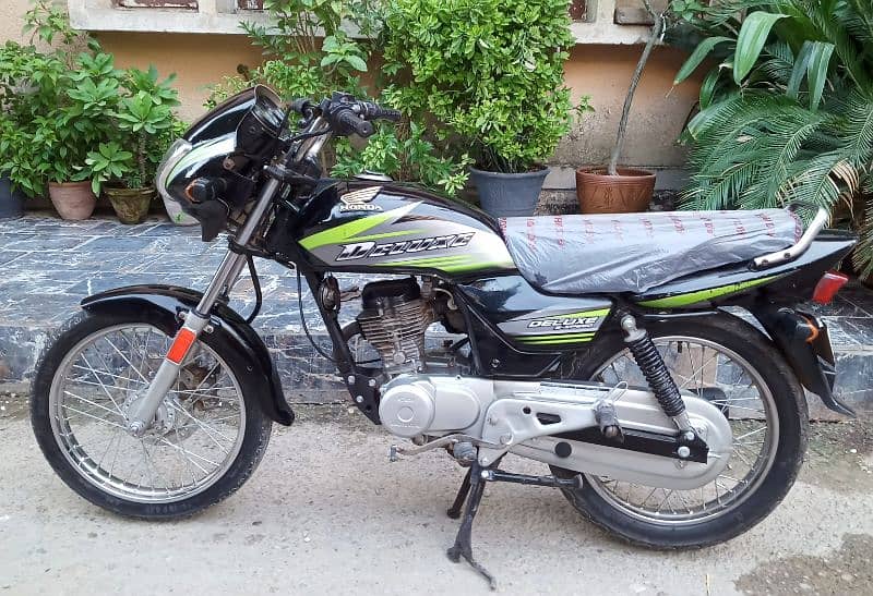 2014 Honda Deluxe Hyderabad Reg. 0