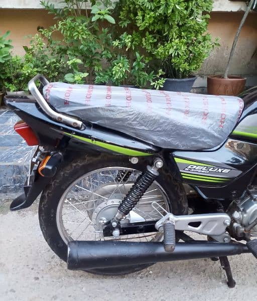 2014 Honda Deluxe Hyderabad Reg. 10