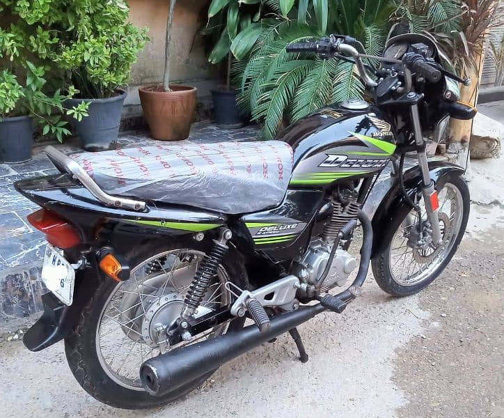 2014 Honda Deluxe Hyderabad Reg. 14