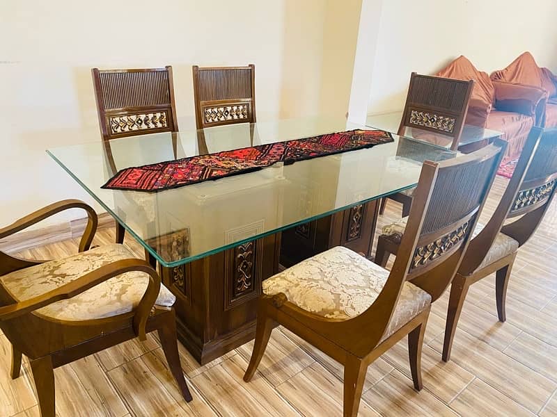 6 person dinning table with chairs and showcase 9