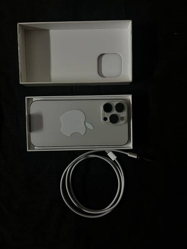 iPhone 15 pro max 256gb 4