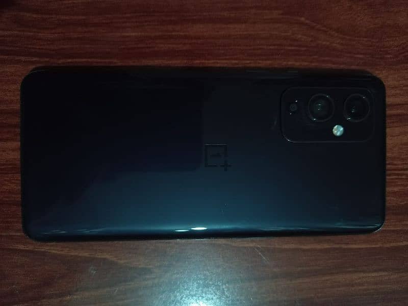 OnePlus 9 4