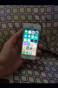 I phone 5s pta approved 64gb 0322,7573476 Whatsapp