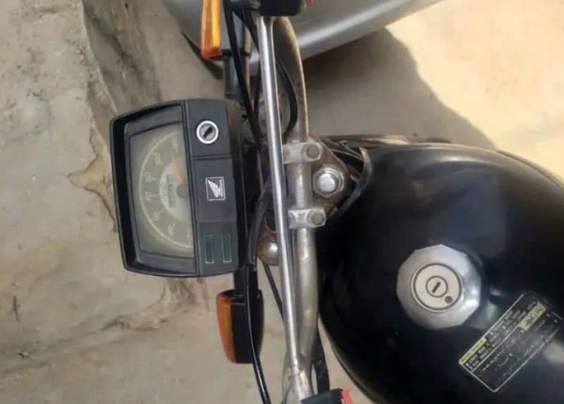 Honda 70 2020 karachi number 6