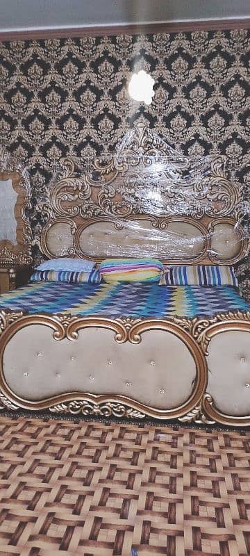 king size wooden bed 1