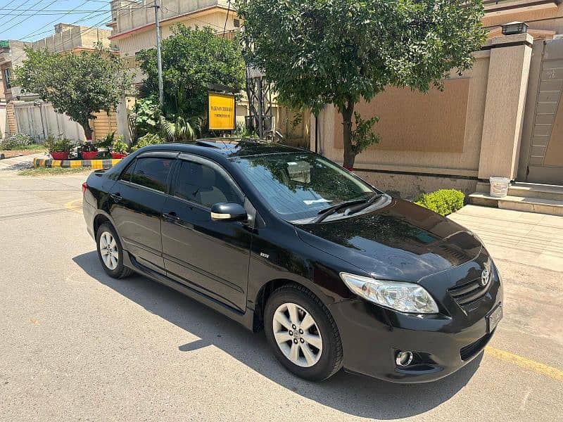 Toyota Corolla Altis 2011 3