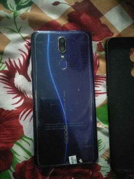 Oppo F11 4