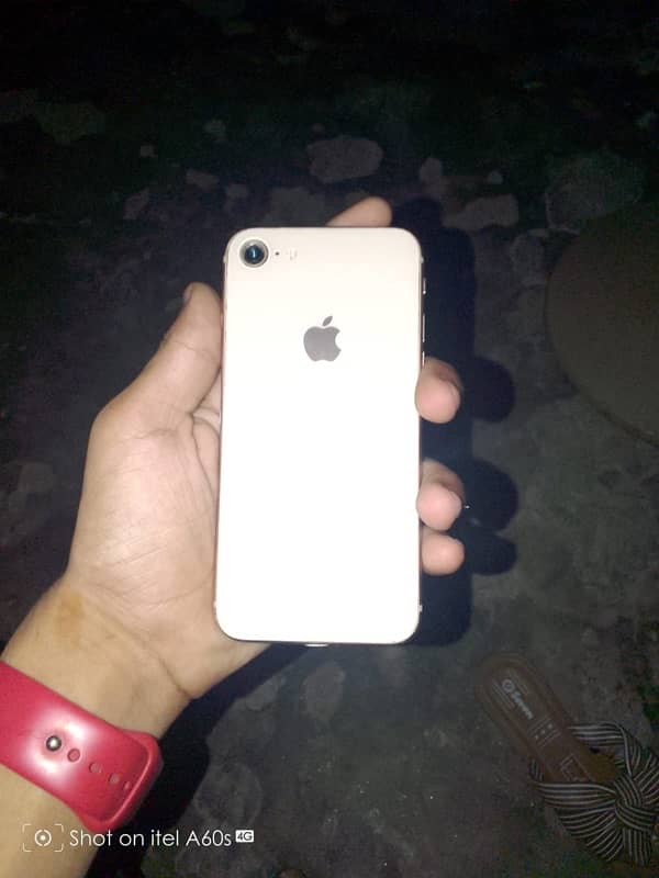 IPhone 8in good condition All okay 1