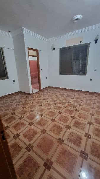 Portion for rent fast floor 3 bed dd tile flooring 240 yd 4